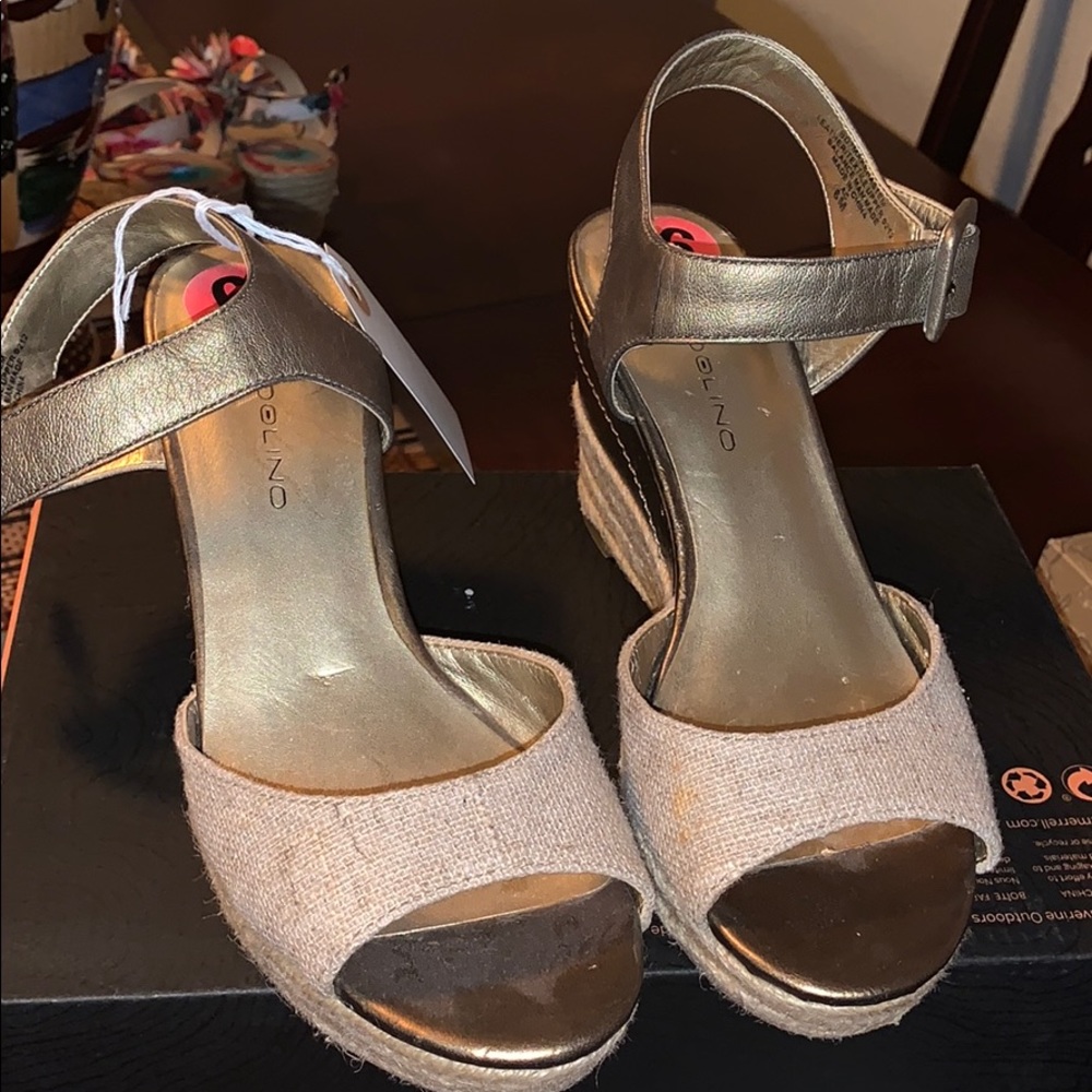 Shoes - Picture 2 of 5